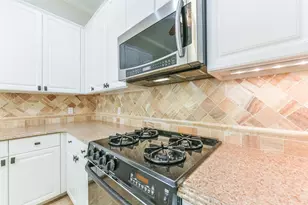 618 Detering St, Houston, TX 77007 - Photo 17