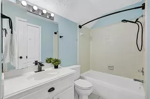 303 Regency Ct, Friendswood, TX 77546 - Photo 23