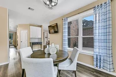 303 Regency Court, Friendswood, TX 77546 - Photo 11