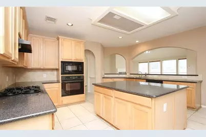 6319 Misty Creek, Missouri City, TX 77459 - Photo 7