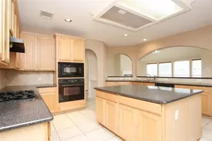 6319 Misty Creek, Missouri City, TX 77459 - Photo 7