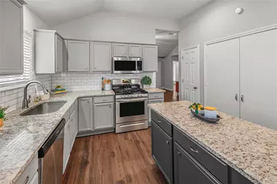 805 Azalea Court, College Station, TX 77840 - Photo 19