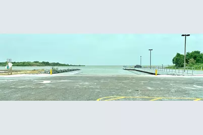 1026 N Gayle Street, Gilchrist, TX 77617 - Photo 21