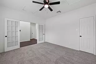 206 Unique Ct, Rosharon, TX 77583 - Photo 5