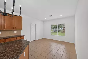 206 Unique Ct, Rosharon, TX 77583 - Photo 13
