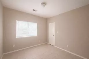 9104 N Green River Dr, Houston, TX 77078 - Photo 35