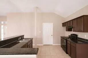 9104 N Green River Dr, Houston, TX 77078 - Photo 13