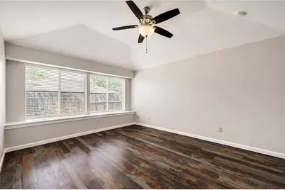 12710 Fenimore Court, Sugar Land, TX 77478 - Photo 9