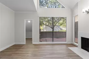 336 Litchfield Ln, Houston, TX 77024 - Photo 11
