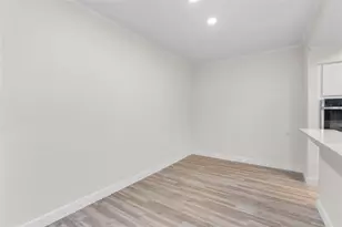 336 Litchfield Ln, Houston, TX 77024 - Photo 17