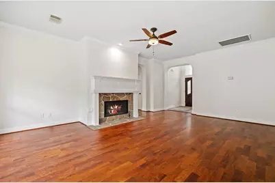 9315 Woodwind Lakes Drive, Houston, TX 77040 - Photo 7