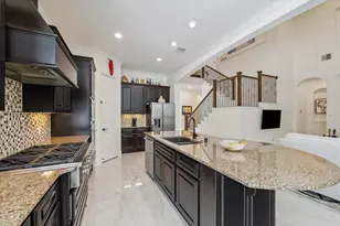 135 Lindenberry Cir, Spring, TX 77389 - Photo 11