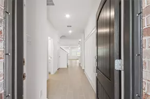 4715 Bay Vista Dr, Baytown, TX 77523 - Photo 3