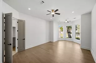 927 Peachwood Bend Dr, Houston, TX 77077 - Photo 31