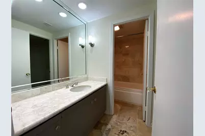 49 Briar Hollow Lane #1401, Houston, TX 77027 - Photo 17