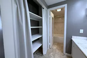 49 Briar Hollow Ln, Houston, TX 77027 - Photo 25