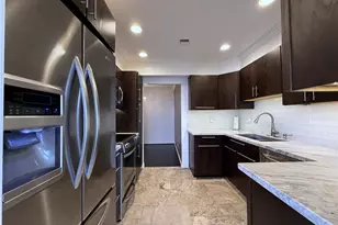 49 Briar Hollow Ln, Houston, TX 77027 - Photo 9