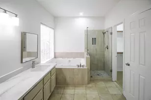 14819 Flowerwood Dr, Houston, TX 77062 - Photo 17