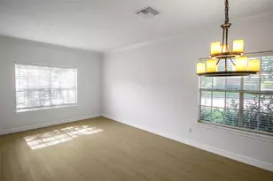 14819 Flowerwood Dr, Houston, TX 77062 - Photo 5