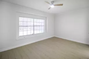 14819 Flowerwood Dr, Houston, TX 77062 - Photo 31