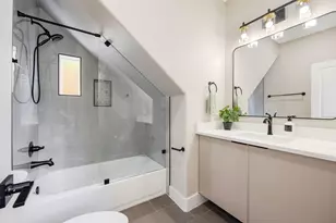 355 Cavalcade St, Houston, TX 77009 - Photo 21