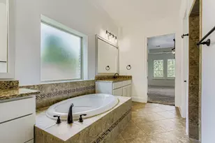 6 Freestone Stream Pl, The Woodlands, TX 77389 - Photo 31