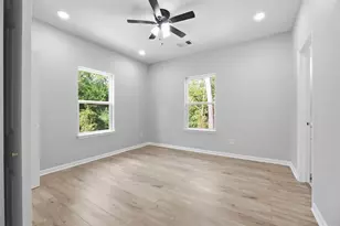 1915 Ross Ave, Cleveland, TX 77327 - Photo 9