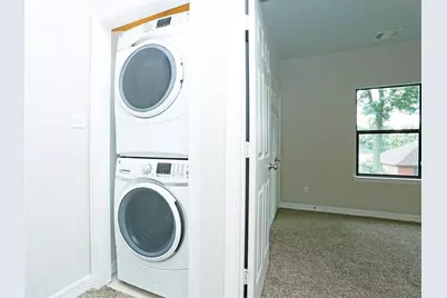 990 Grenshaw Street #B, Houston, TX 77088 - Photo 11