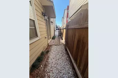 1141 W 24th Street #B, Houston, TX 77008 - Photo 43