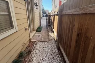 1141 W 24th St, Houston, TX 77008 - Photo 43