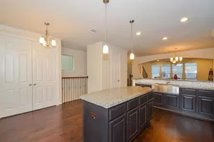10014 Spring Shadows Park Cir, Houston, TX 77080 - Photo 5