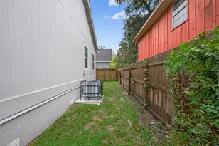 6605 Greenhurst St, Houston, TX 77091 - Photo 41