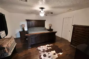 508 Clear Lake Rd, Highlands, TX 77562 - Photo 9