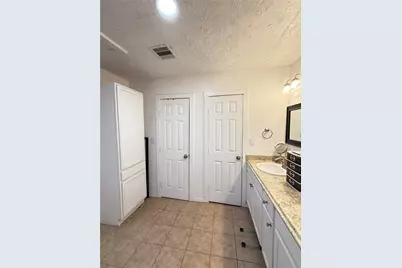 508 Clear Lake Road, Highlands, TX 77562 - Photo 13