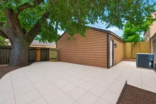 8632 Maplecrest Dr, Houston, TX 77099 - Photo 23