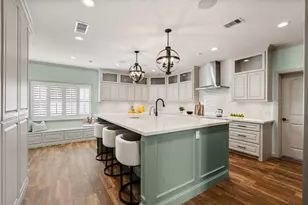 8619 La Fonte St, Houston, TX 77024 - Photo 13