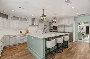 8619 La Fonte St, Houston, TX 77024 - Photo 15