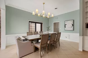 8619 La Fonte St, Houston, TX 77024 - Photo 11