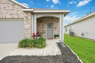 24015 Farmstead Dr, Hockley, TX 77447 - Photo 3