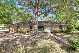 5422 Spellman Rd, Houston, TX 77096 - Photo 1