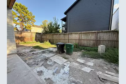 1021 Nadine Street, Houston, TX 77009 - Photo 25