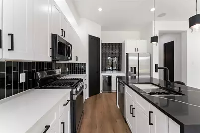 4209 Sterling Street, Houston, TX 77051 - Photo 9