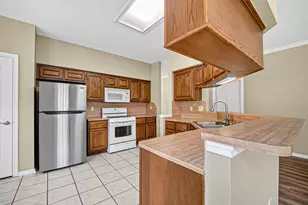 1502 Beechurst Ct, Houston, TX 77062 - Photo 11