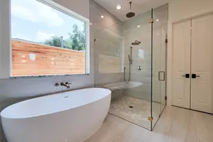 1922 Norcrest Dr Dr, Houston, TX 77055 - Photo 27