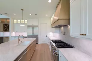 1922 Norcrest Dr Dr, Houston, TX 77055 - Photo 19