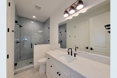 1922 Norcrest Dr Drive, Houston, TX 77055 - Photo 37