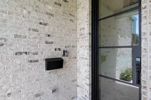 1922 Norcrest Dr Dr, Houston, TX 77055 - Photo 3