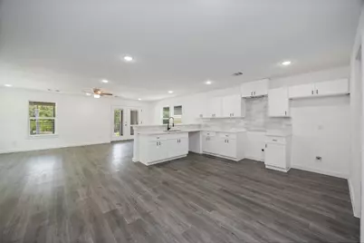 8404 Depriest Street, Houston, TX 77088 - Photo 9