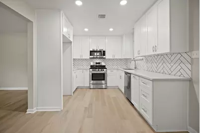 2122 Stadium Drive, Alvin, TX 77511 - Photo 11