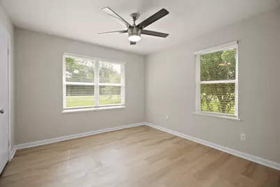 2122 Stadium Drive, Alvin, TX 77511 - Photo 7